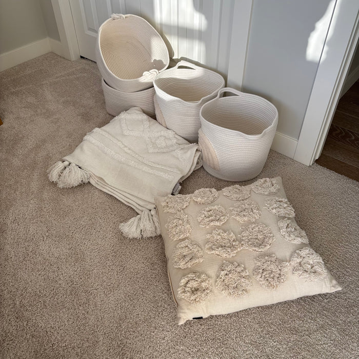 Baskets, Blanket and Pillow - G382