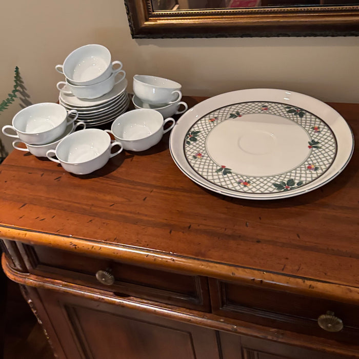 8 Hutschenreuther Sylvia Soup Bowls and Plates with Mikasa Serving Platter - M304
