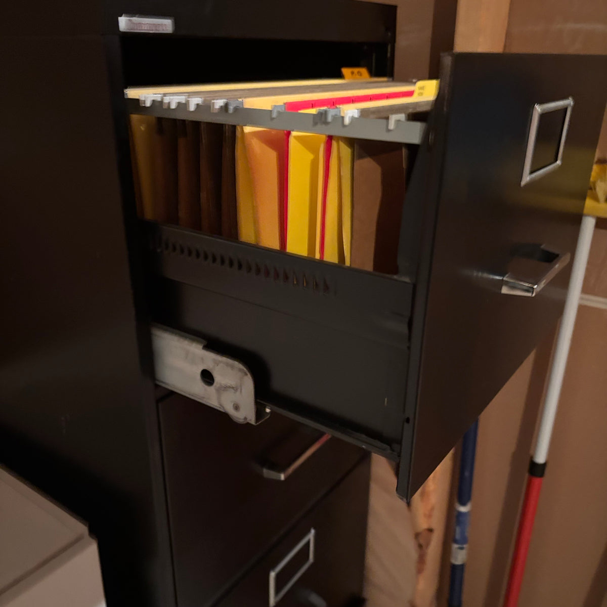 X225 Black metal 4 drawer file cabinet