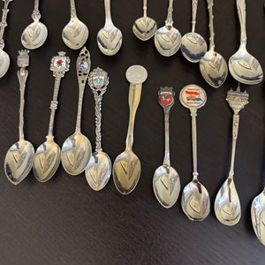 Vintage Collector Spoons Grouping - N308