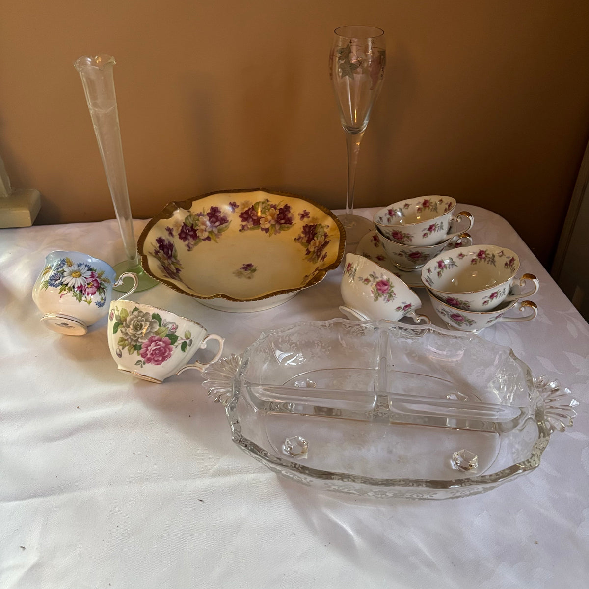 E136 Vintage teacups and more grouping