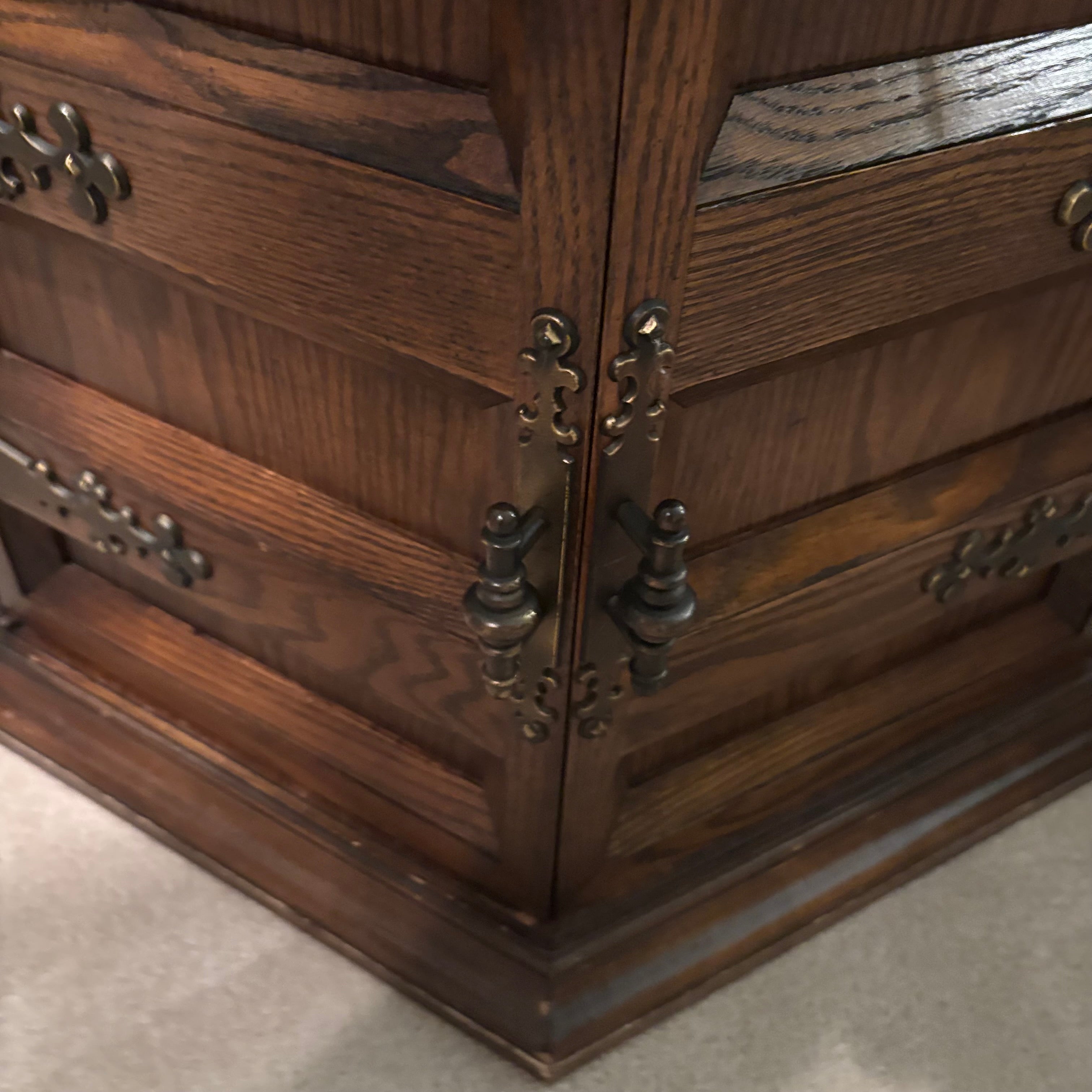 E855 Vintage solid wood octagon side table with door