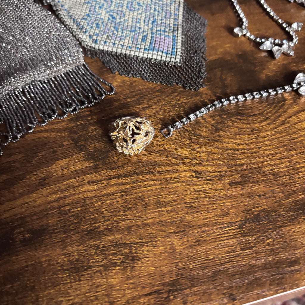K403 Vintage fashion jewelry and silver purses