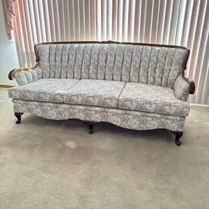 Vintage Sofa with Solid Wood Frame and Tufted Fabric Back - M300
