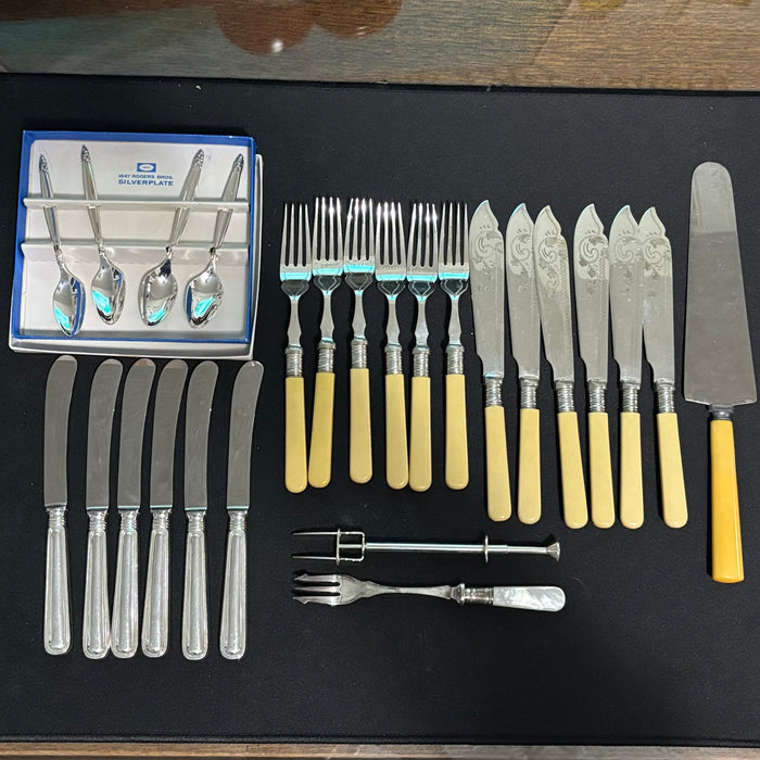 Vintage Cutlery Grouping (Fish Set and More) - N303