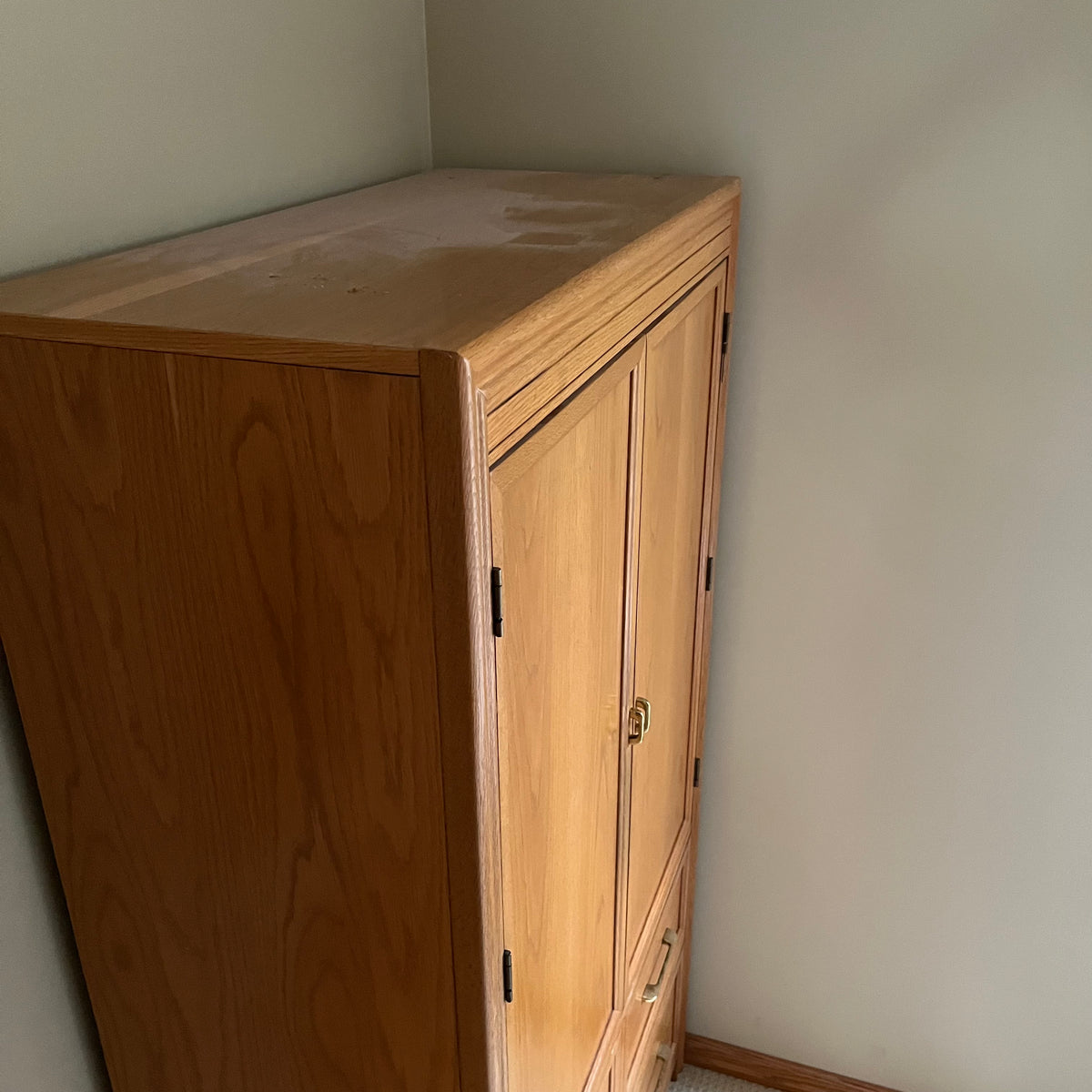 B337 Vintage Solid wood armoire (68” x 38” x 18”)